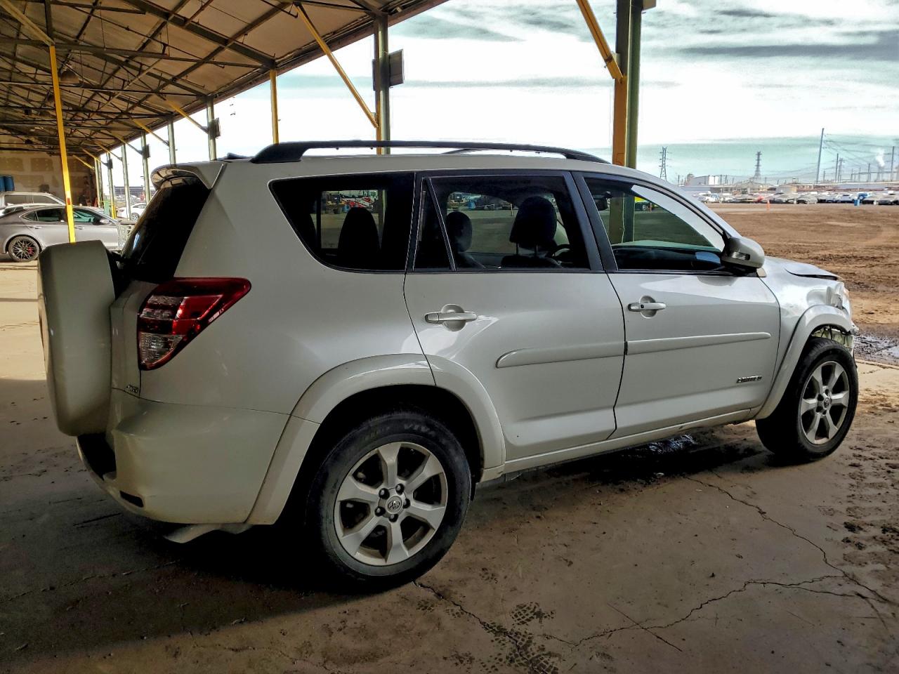 2011 TOYOTA RAV4 LIMITED photo 3