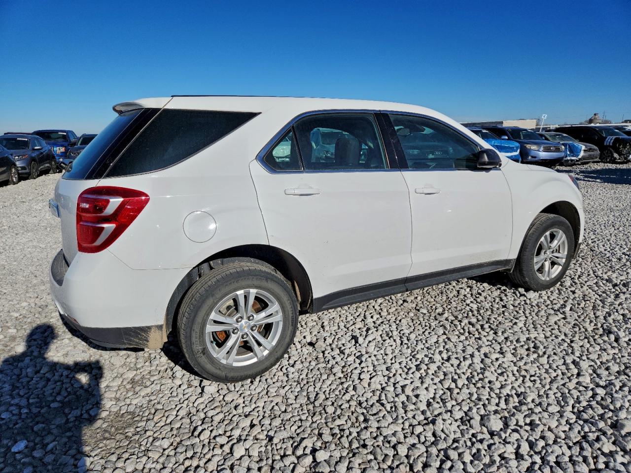 2017 CHEVROLET EQUINOX LS photo 3
