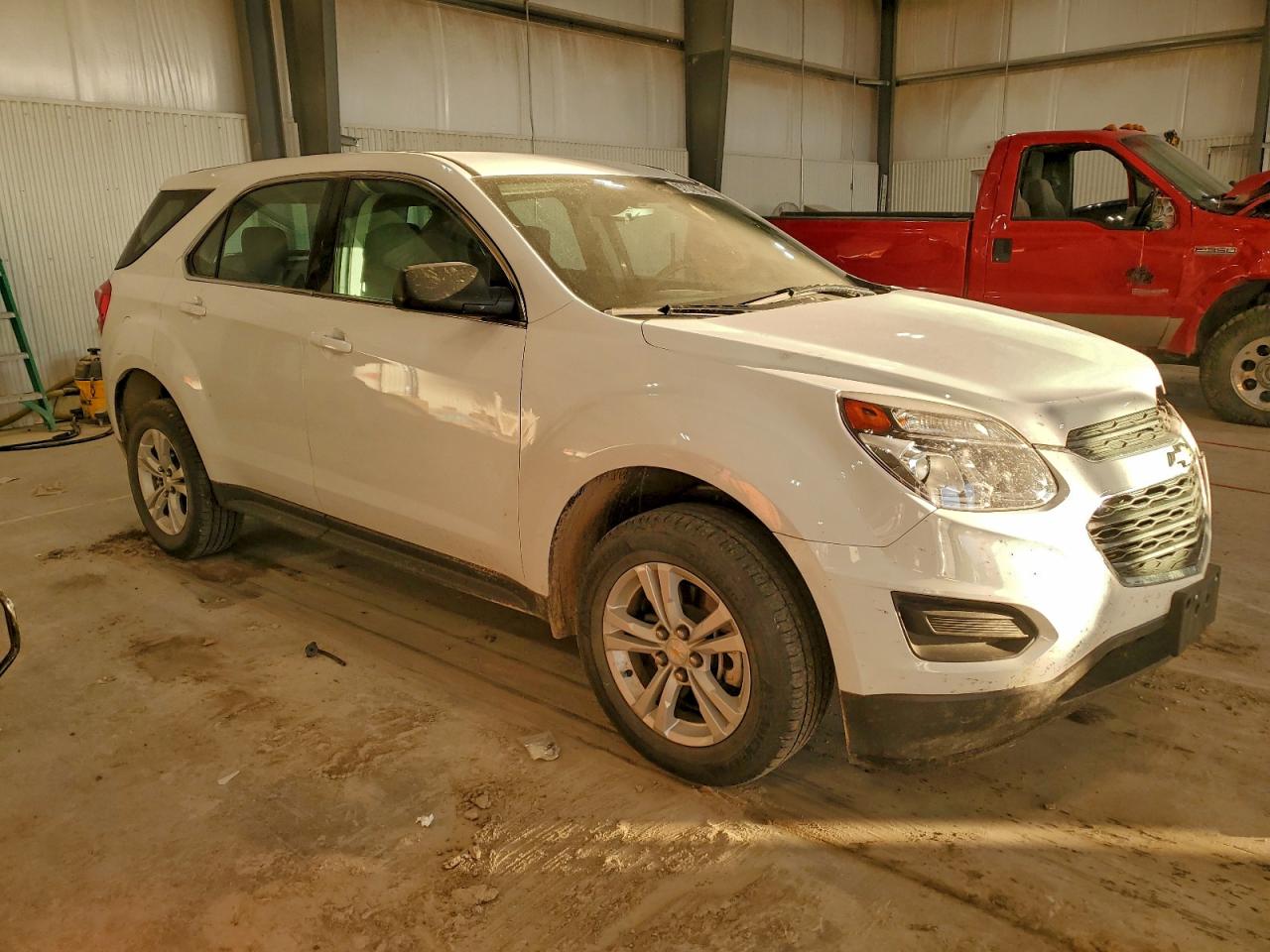 2017 CHEVROLET EQUINOX LS photo 4