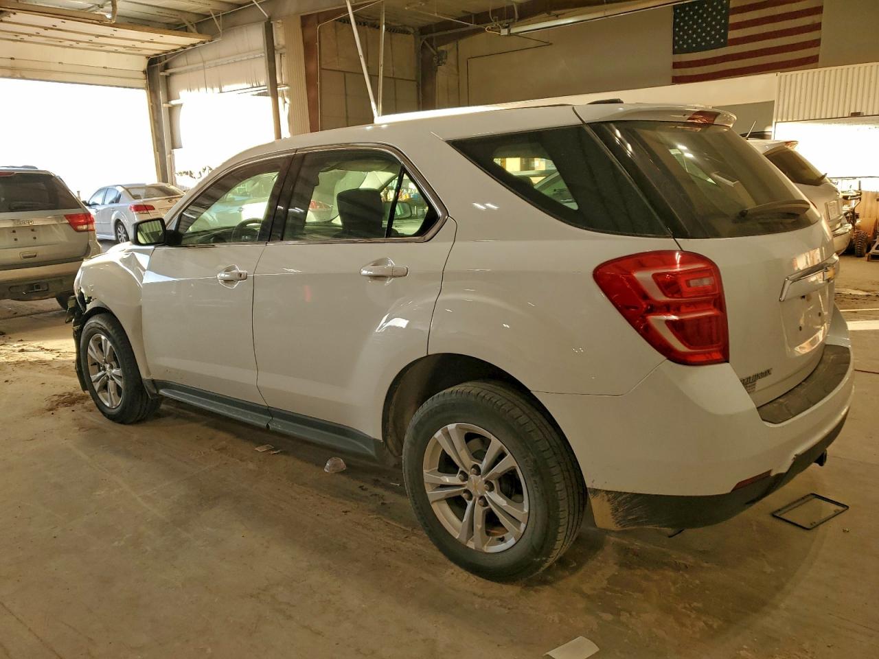 2017 CHEVROLET EQUINOX LS photo 2
