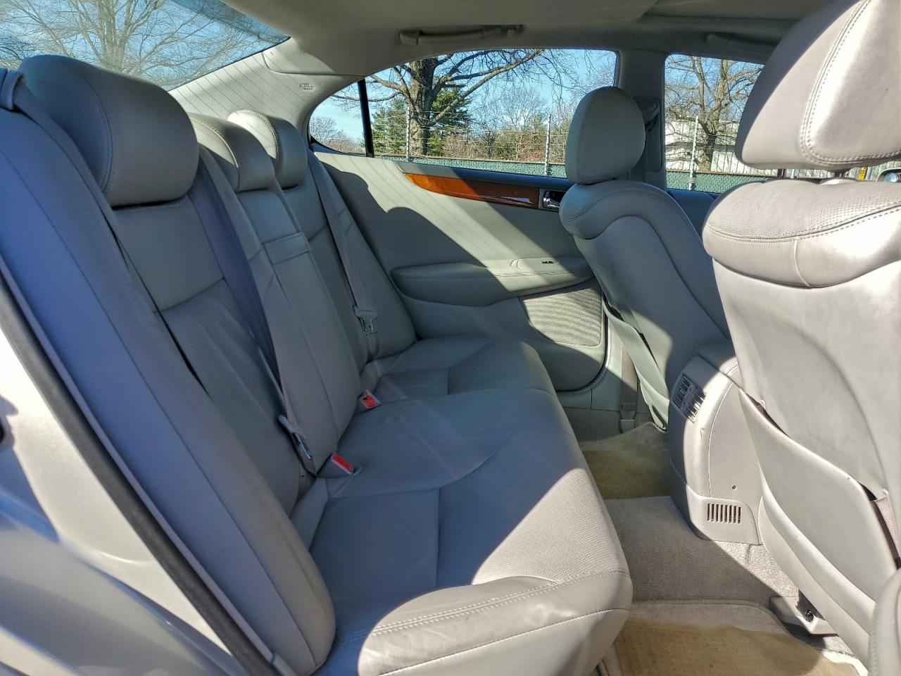 2005 LEXUS ES 330 photo 10