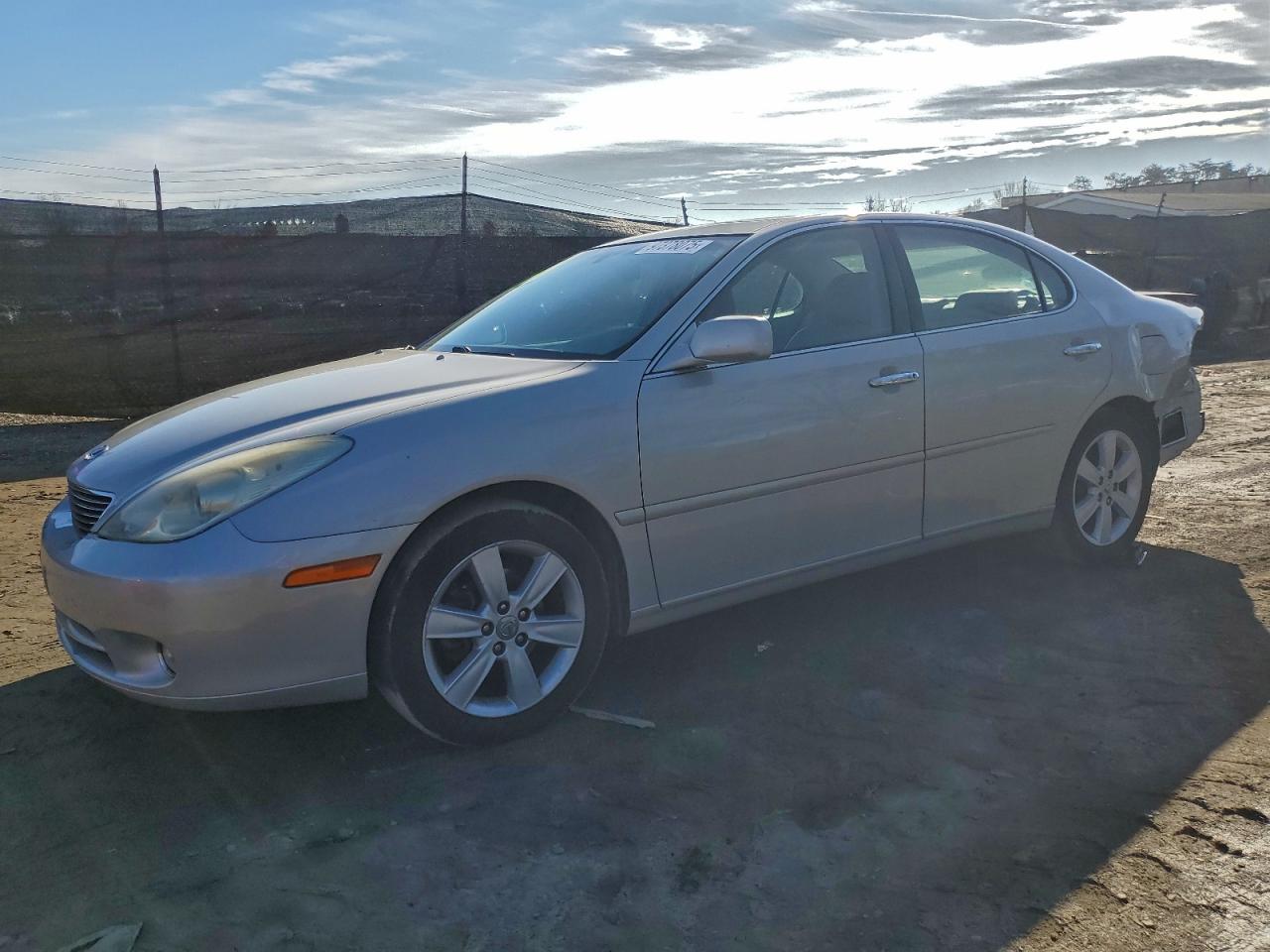 2005 LEXUS ES