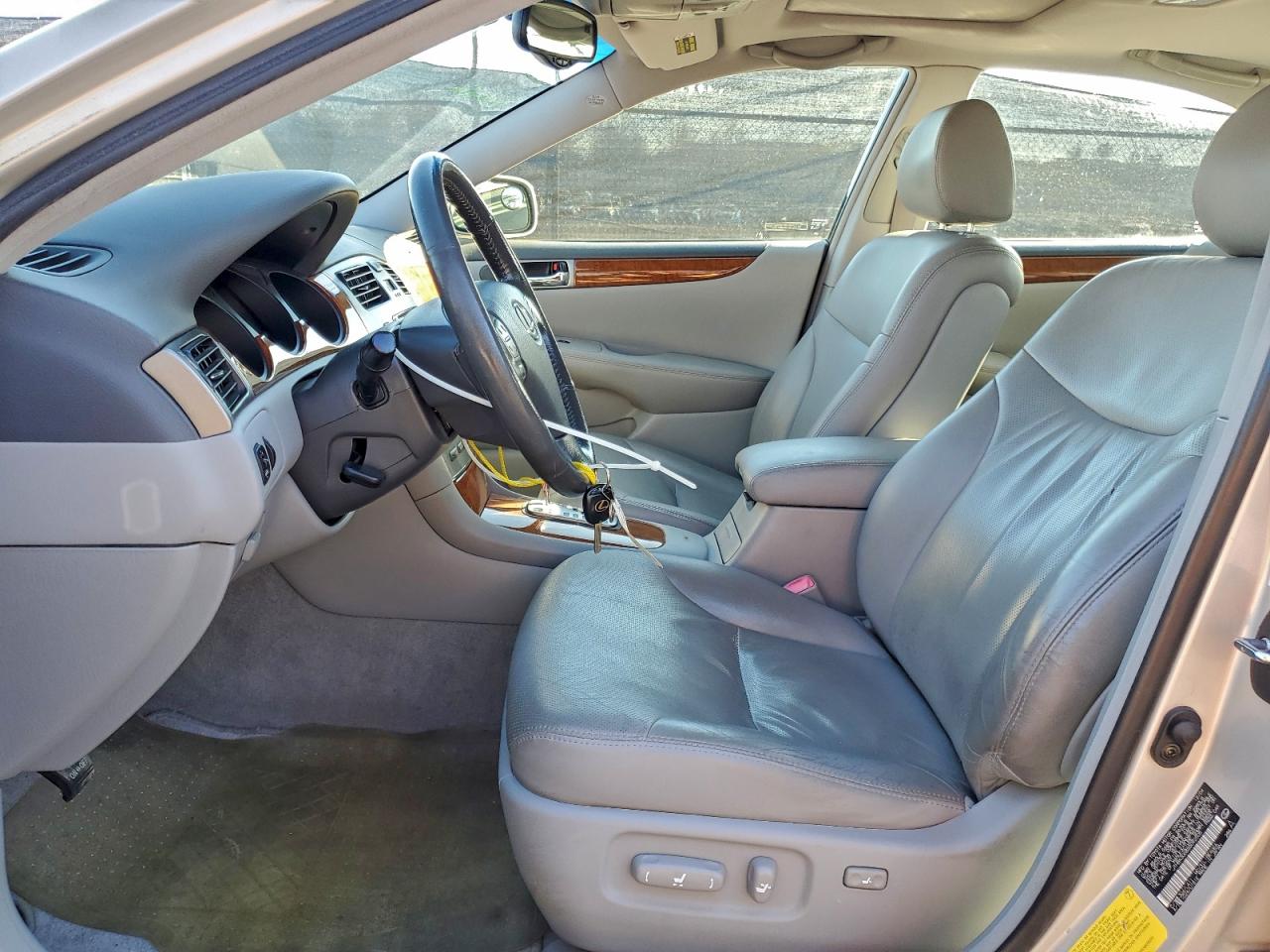 2005 LEXUS ES 330 photo 7