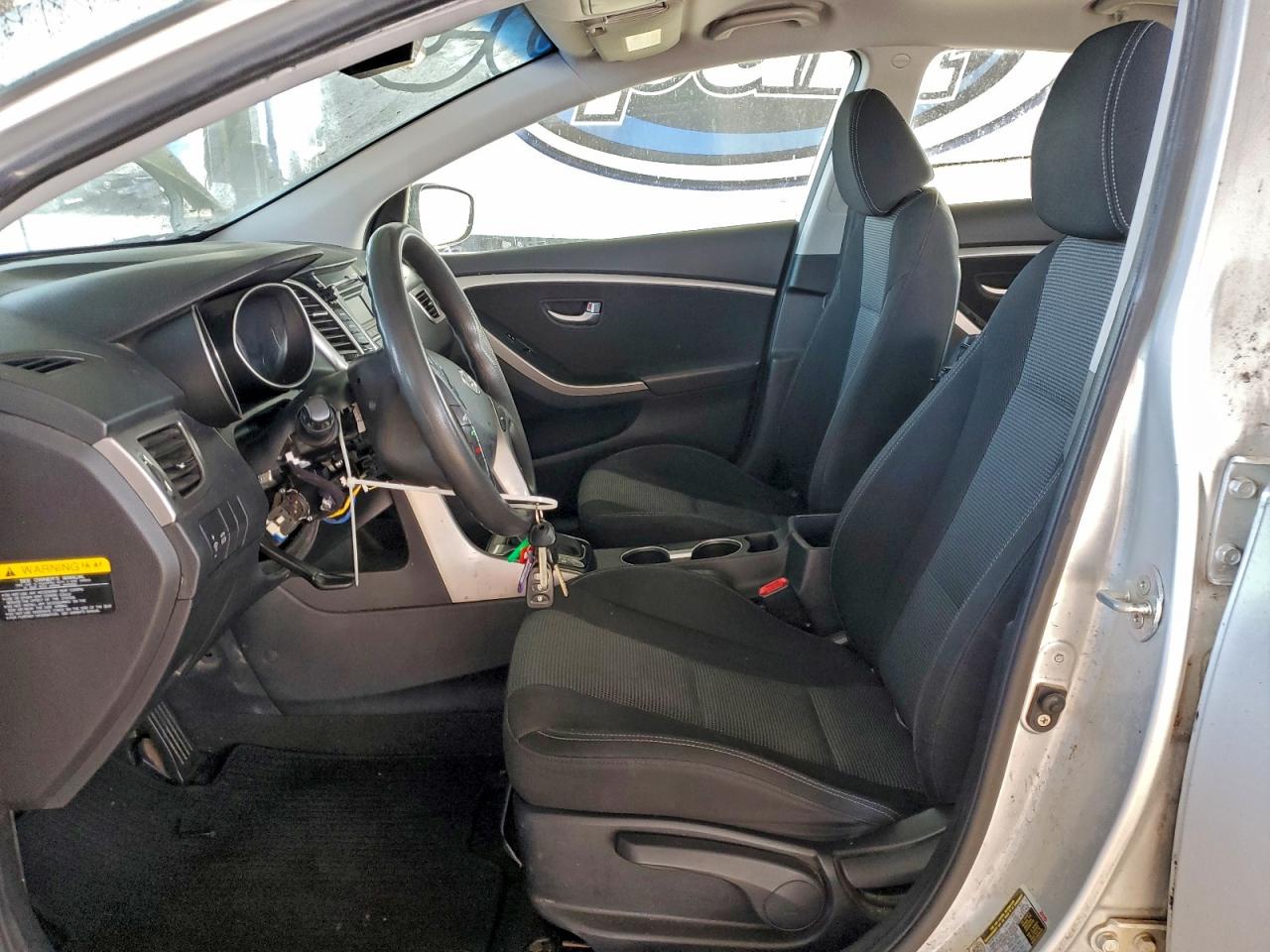 2016 HYUNDAI ELANTRA GT photo 7