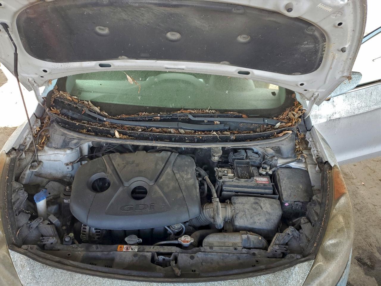 2016 HYUNDAI ELANTRA GT photo 11