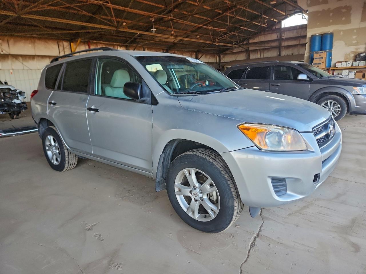 2010 TOYOTA RAV4 photo 4