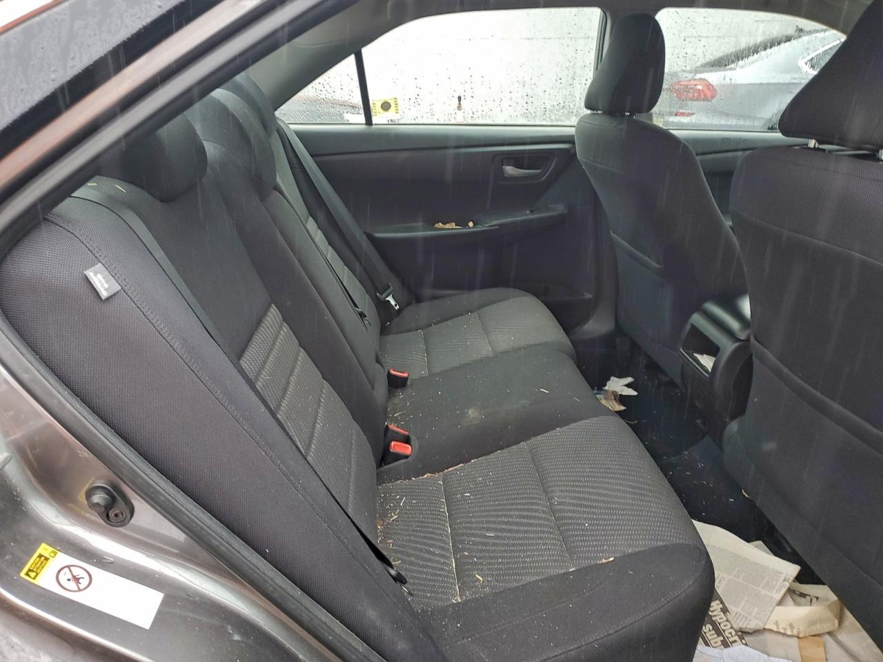 2017 TOYOTA CAMRY LE photo 10