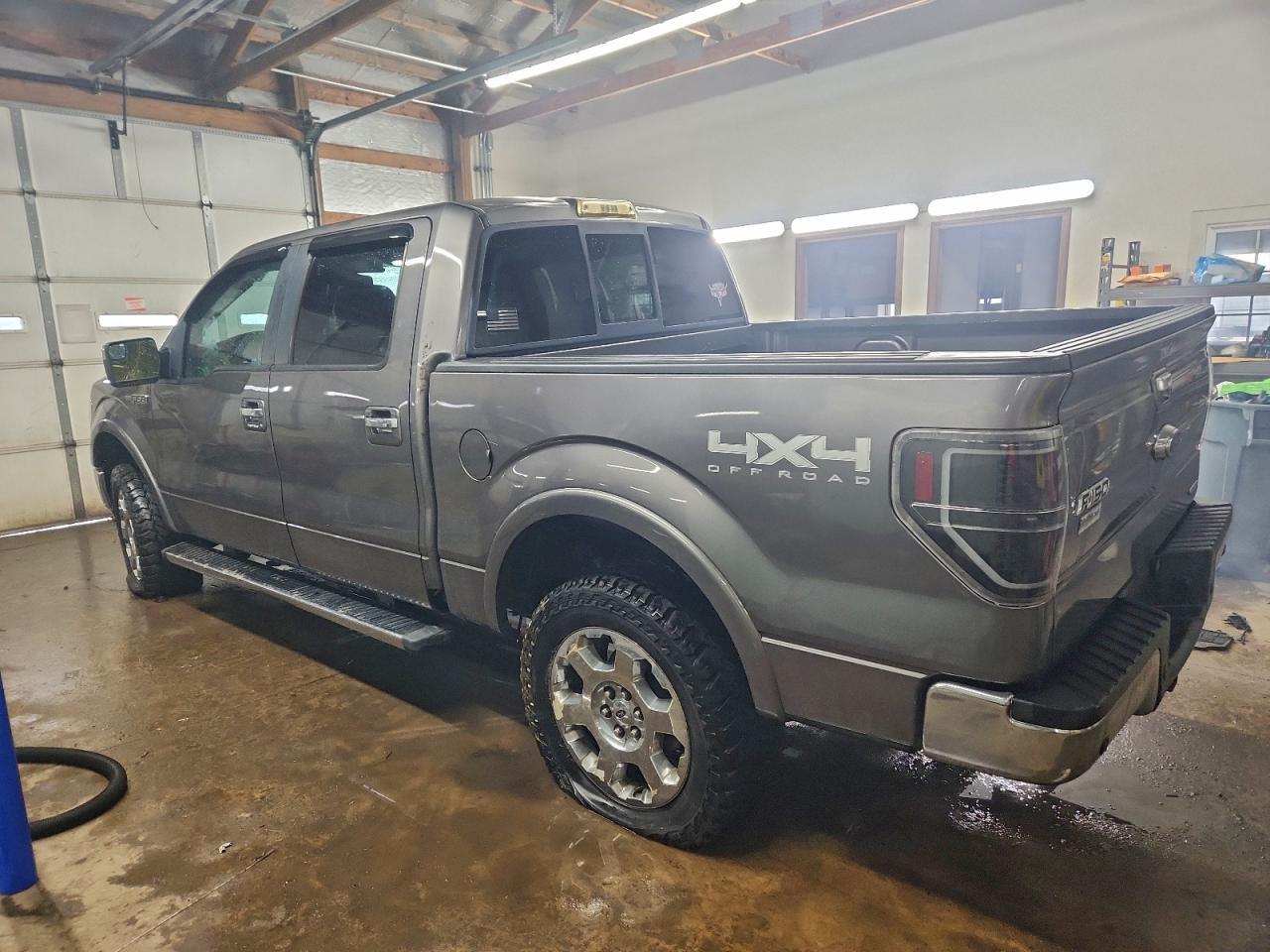 2011 FORD F150 SUPERCREW photo 2