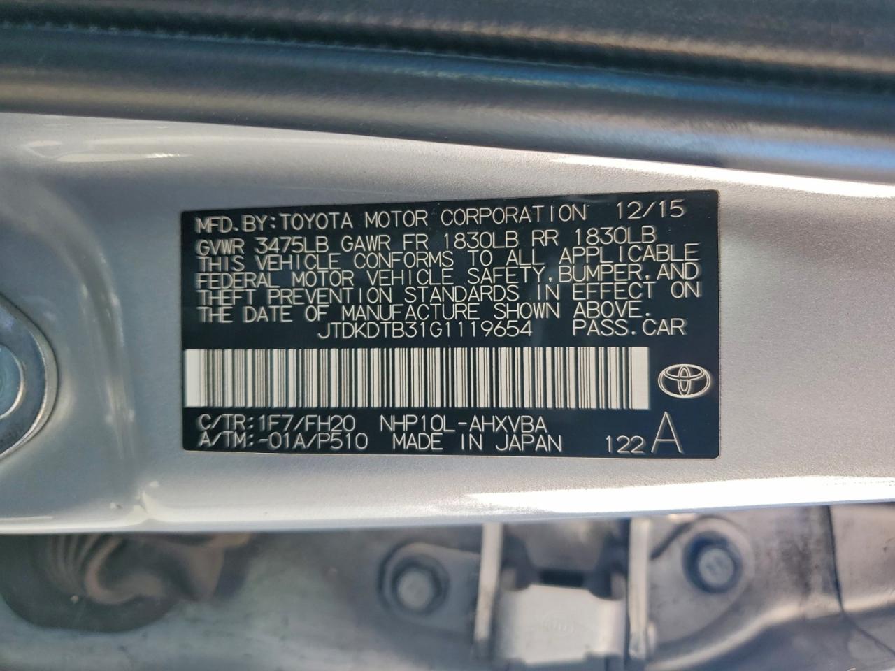 2016 TOYOTA PRIUS C photo 12