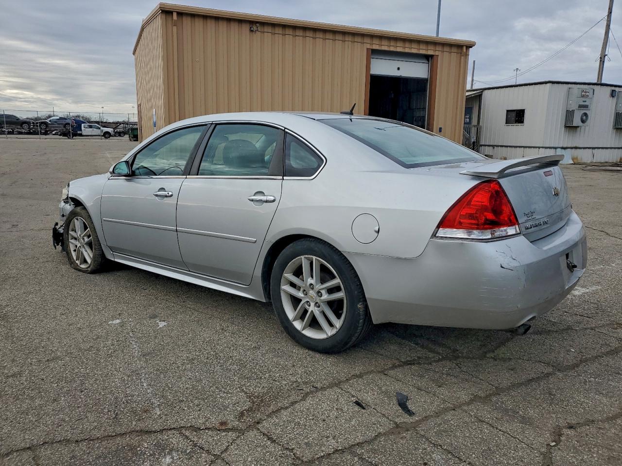 2012 CHEVROLET IMPALA LTZ photo 2