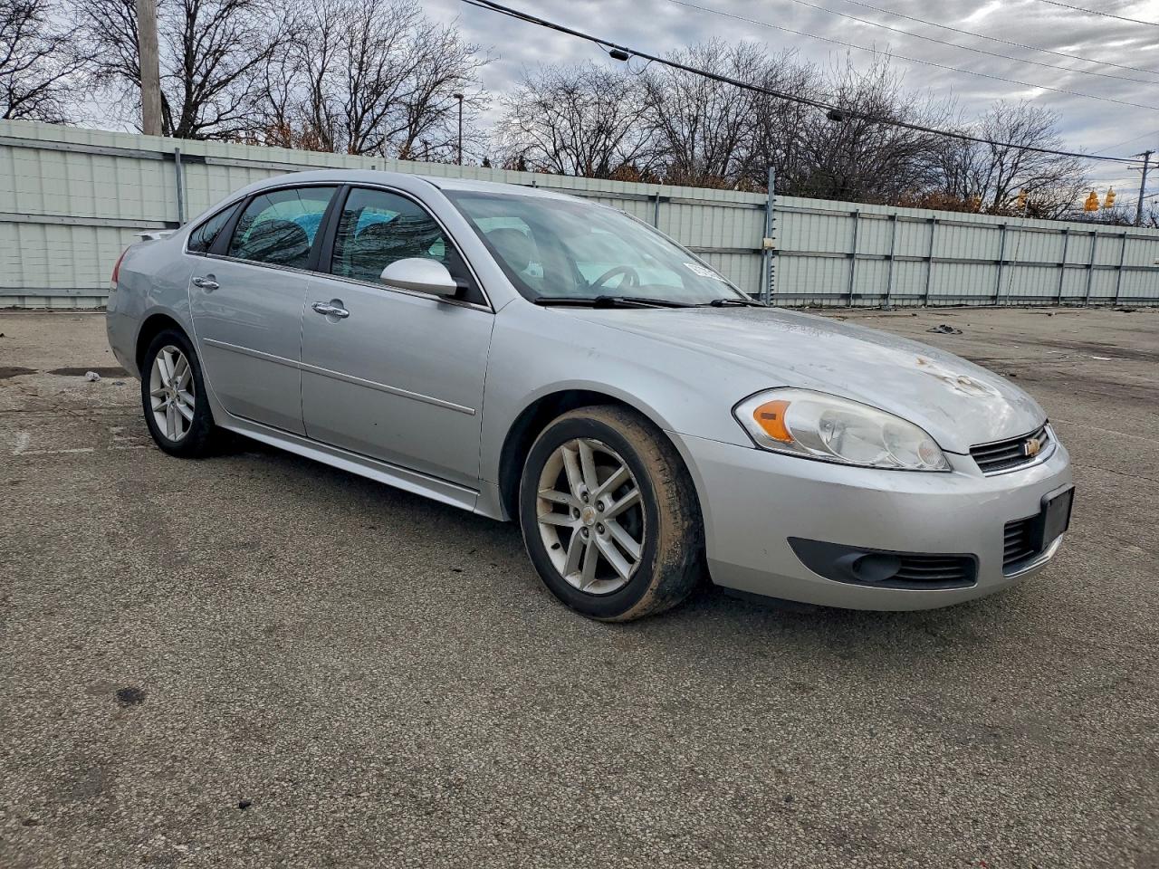 2012 CHEVROLET IMPALA LTZ photo 4