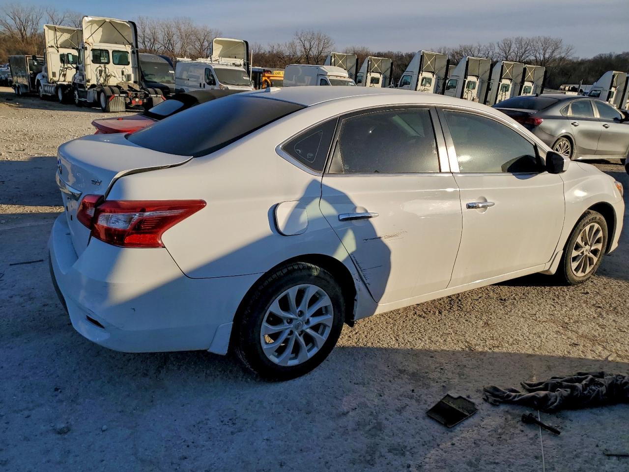 2019 NISSAN SENTRA S photo 3