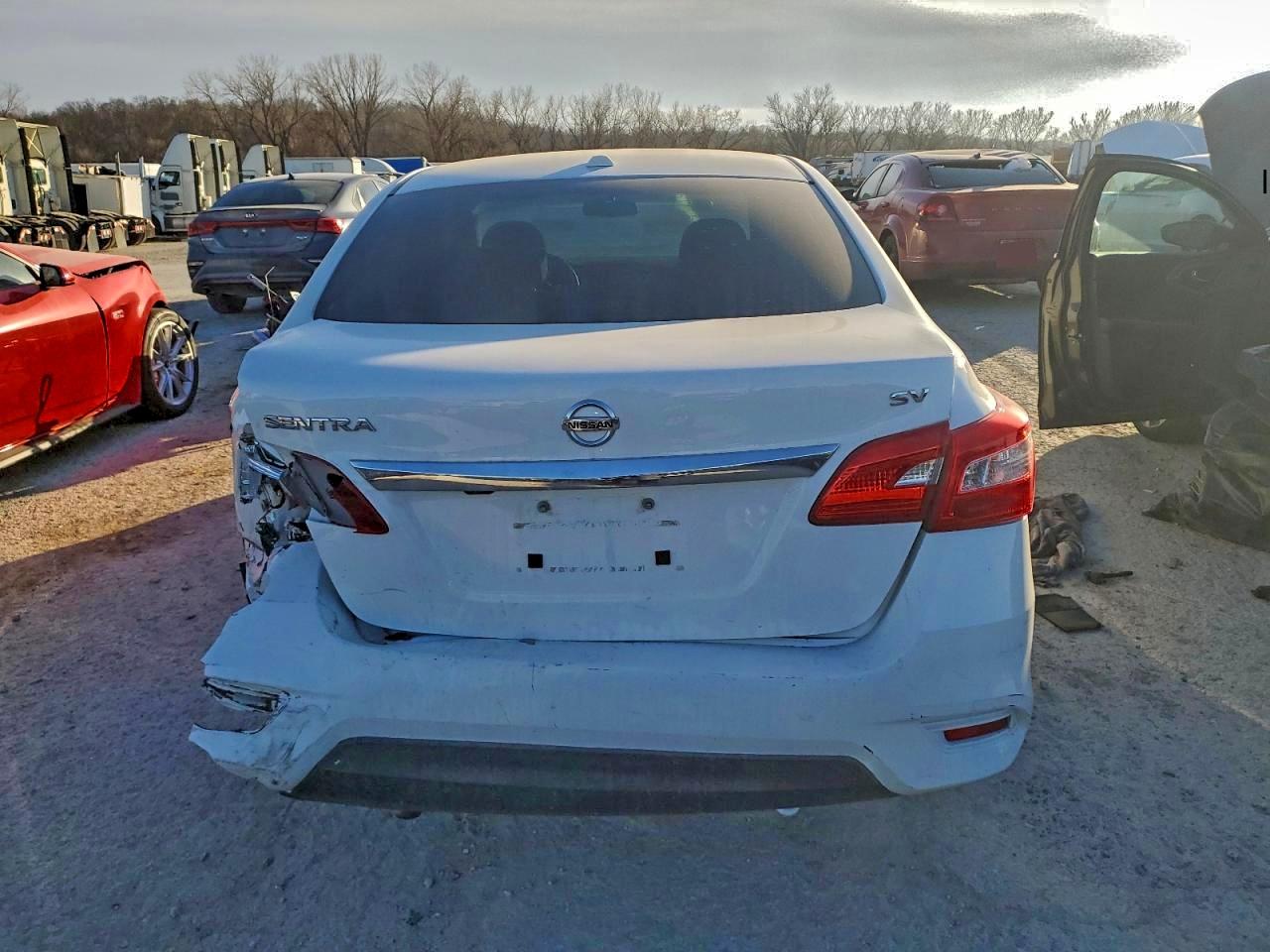 2019 NISSAN SENTRA S photo 6