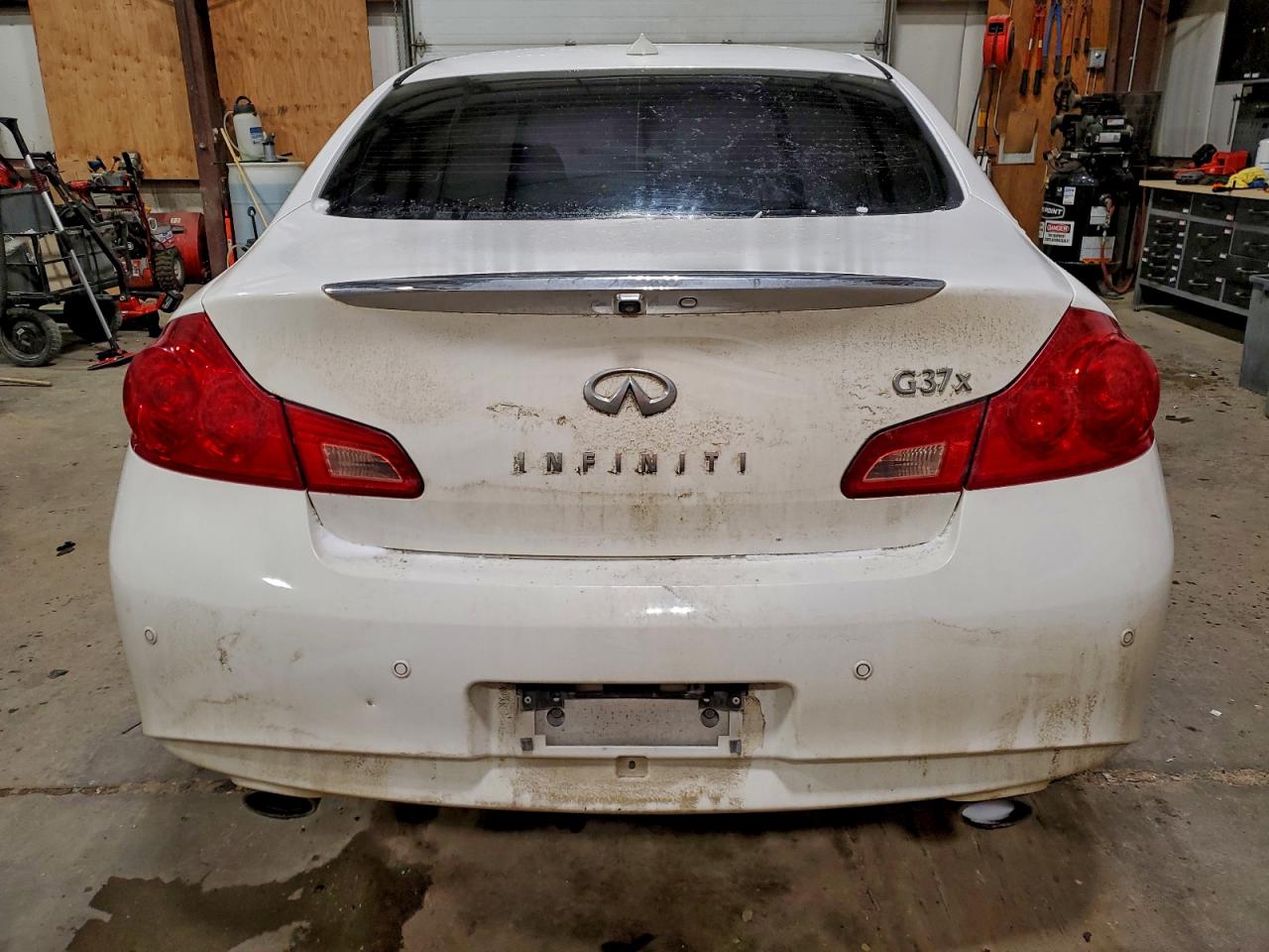 2012 INFINITI G37 photo 6