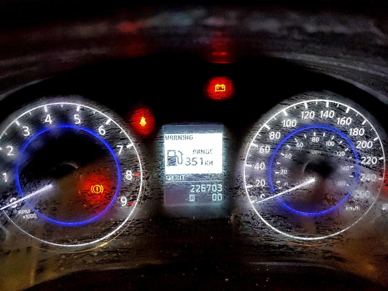 2012 INFINITI G37 photo 9