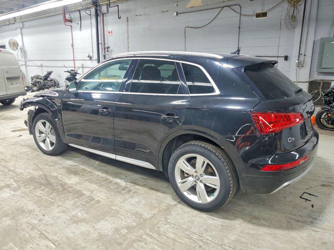 2018 AUDI Q5 PREMIUM PLUS photo 2