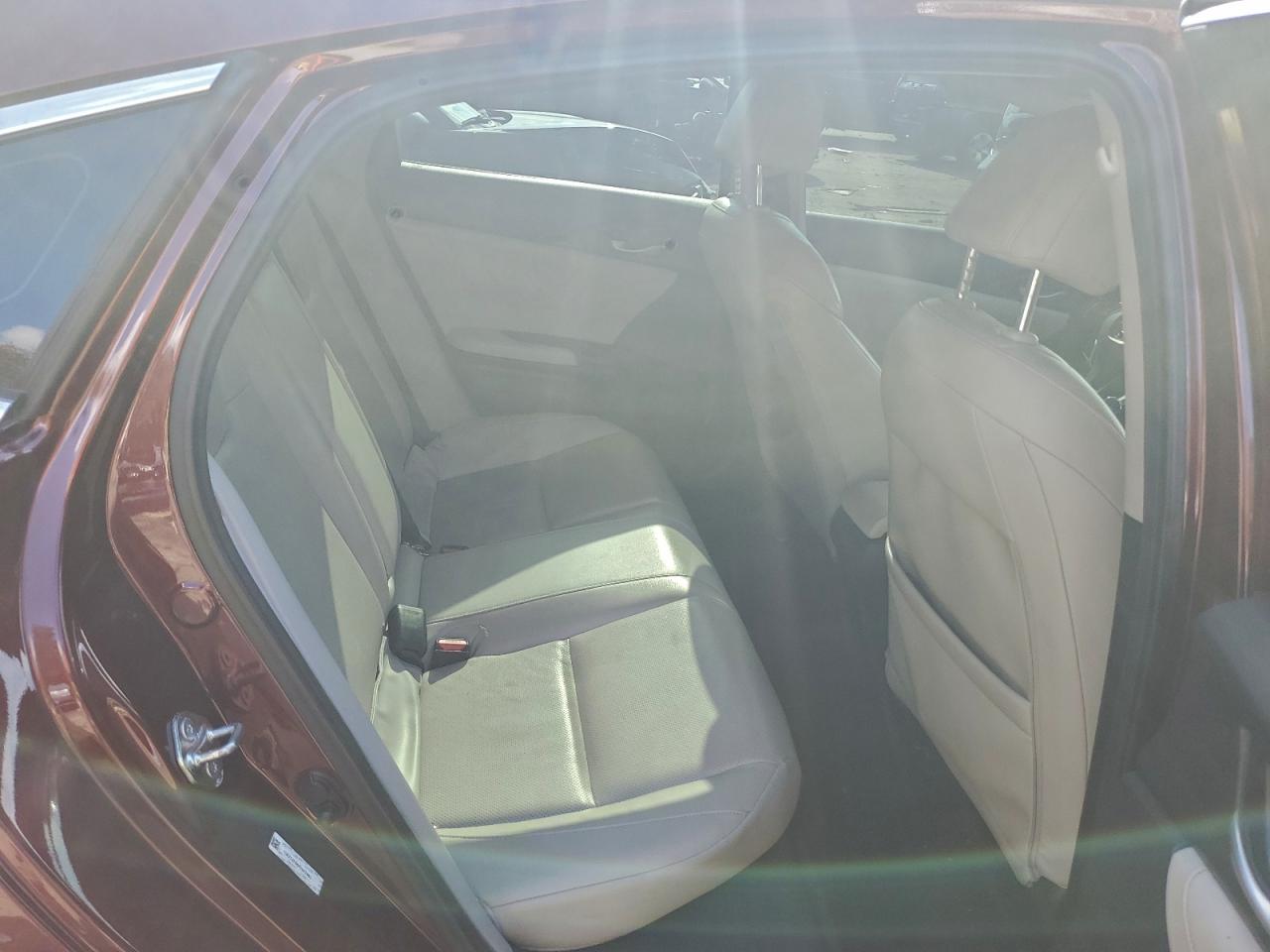 2019 HONDA INSIGHT TOURING photo 10