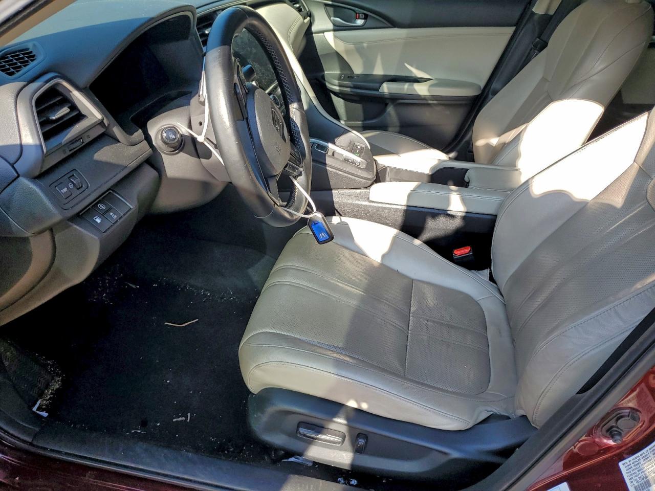 2019 HONDA INSIGHT TOURING photo 7