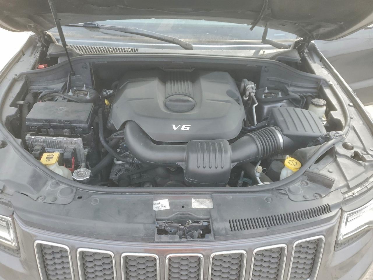 2015 JEEP GRAND CHEROKEE OVERLAND photo 23