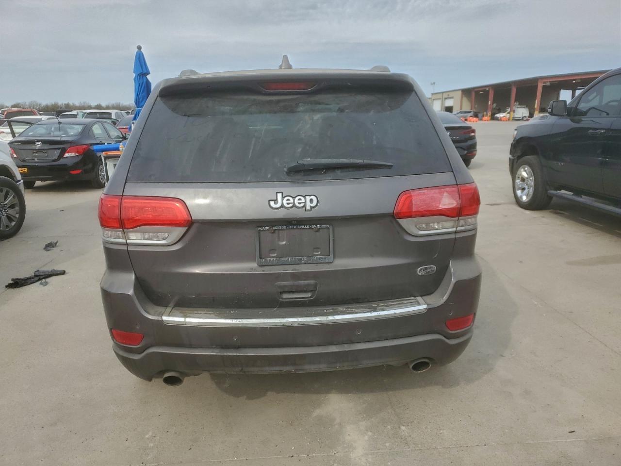 2015 JEEP GRAND CHEROKEE OVERLAND photo 11