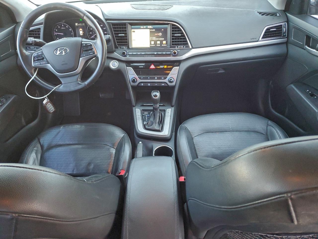 2017 HYUNDAI ELANTRA SE photo 8