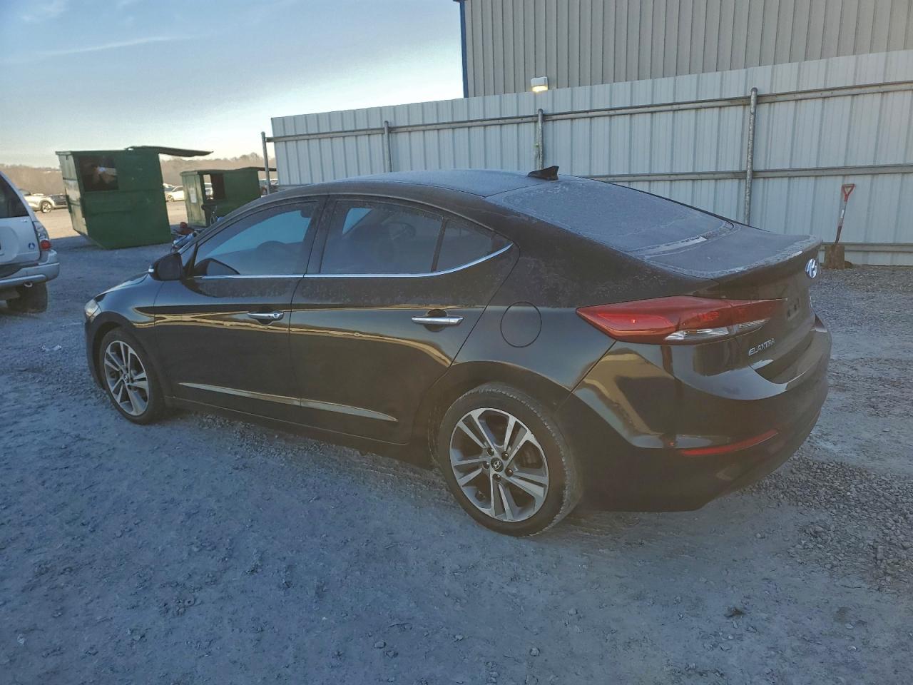 2017 HYUNDAI ELANTRA SE photo 2