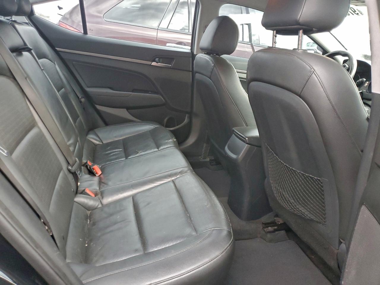 2017 HYUNDAI ELANTRA SE photo 10