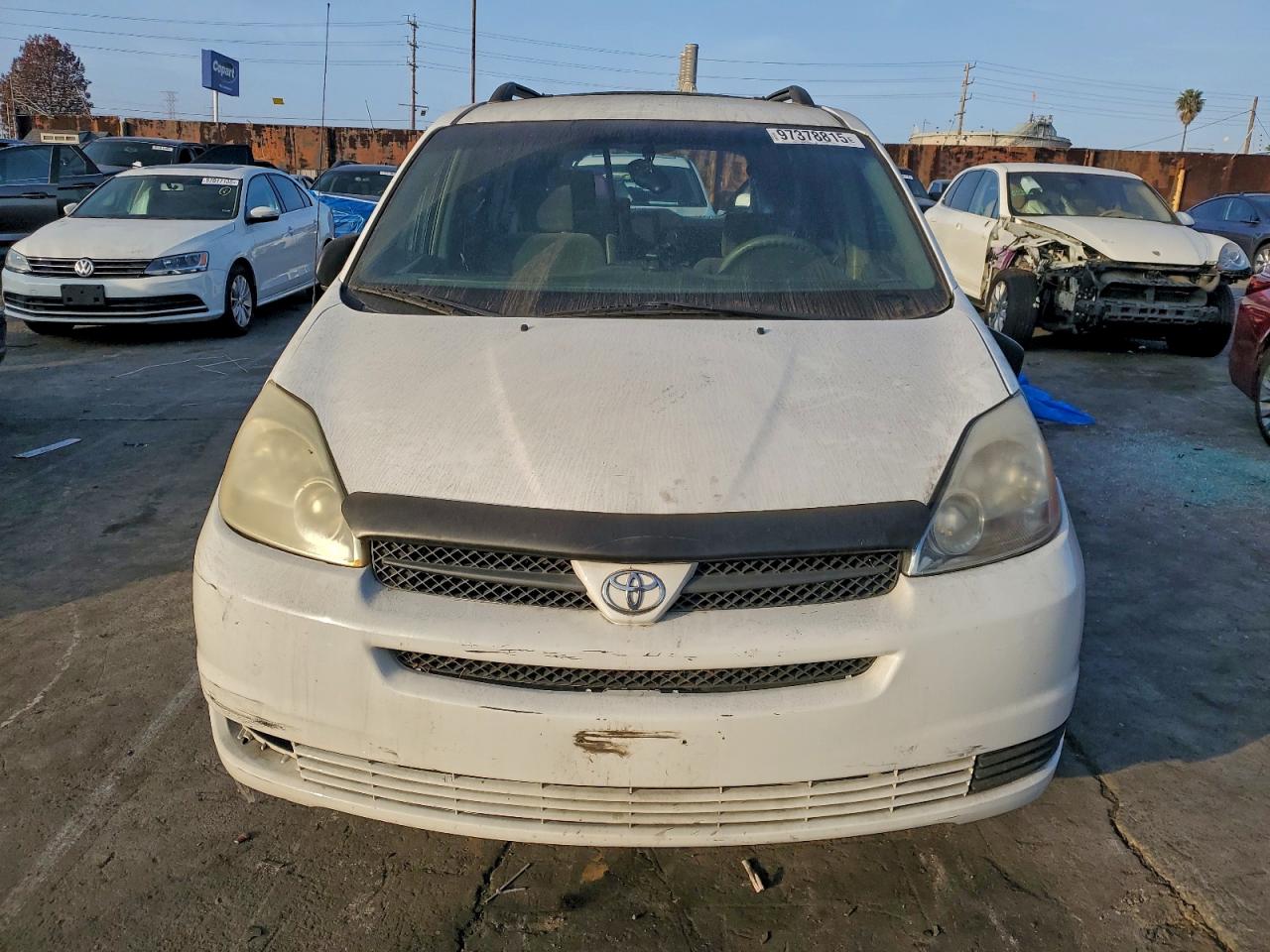 2004 TOYOTA SIENNA CE photo 5