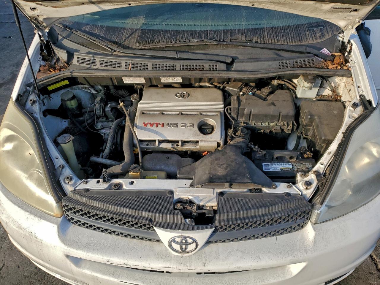 2004 TOYOTA SIENNA CE photo 12