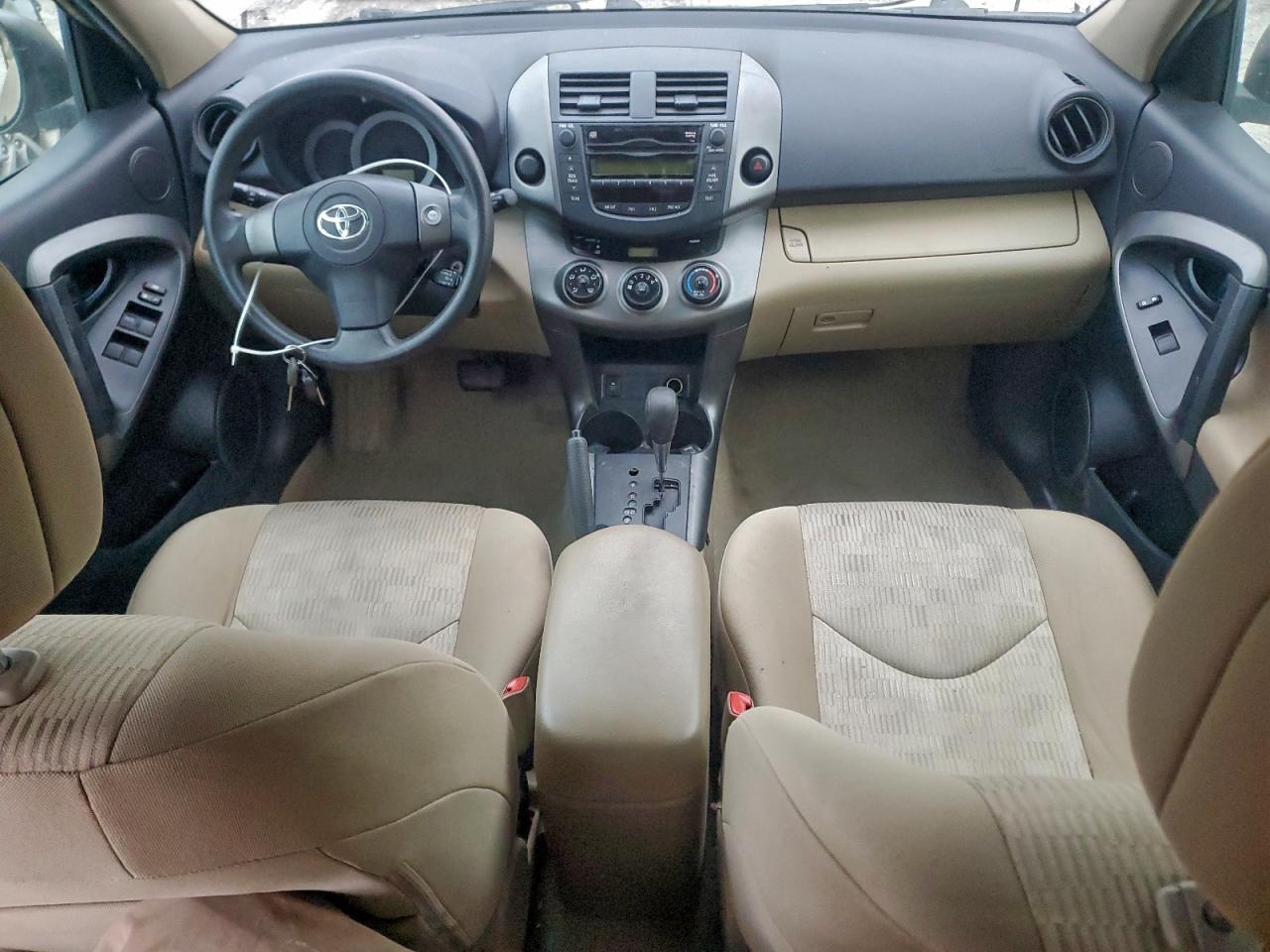 2011 TOYOTA RAV4 photo 15
