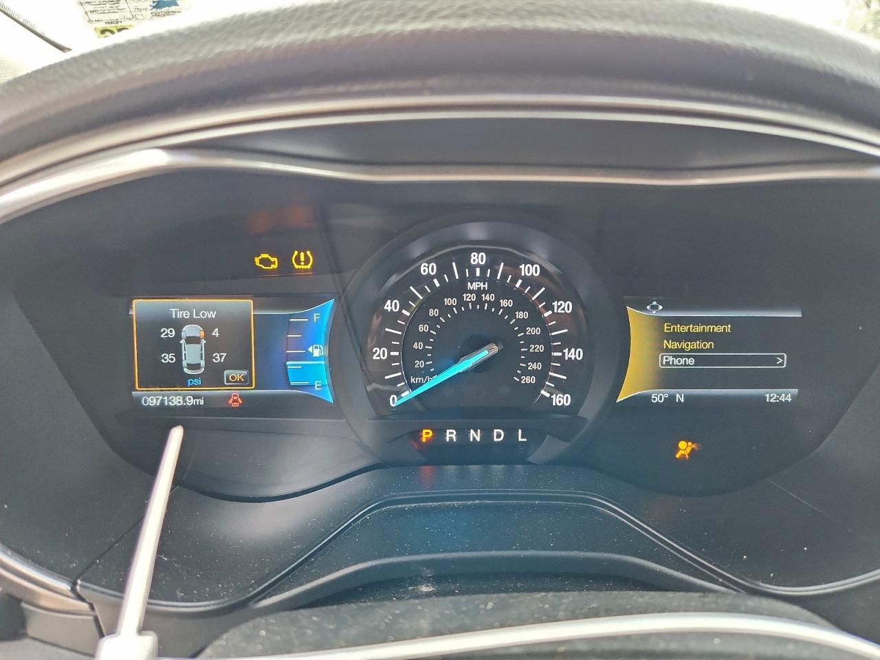2020 FORD FUSION SE photo 9