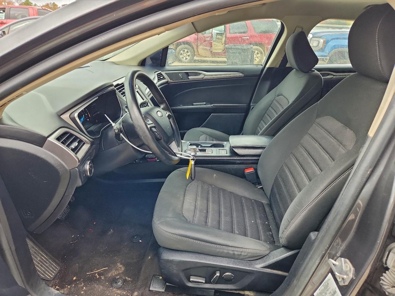 2020 FORD FUSION SE photo 7