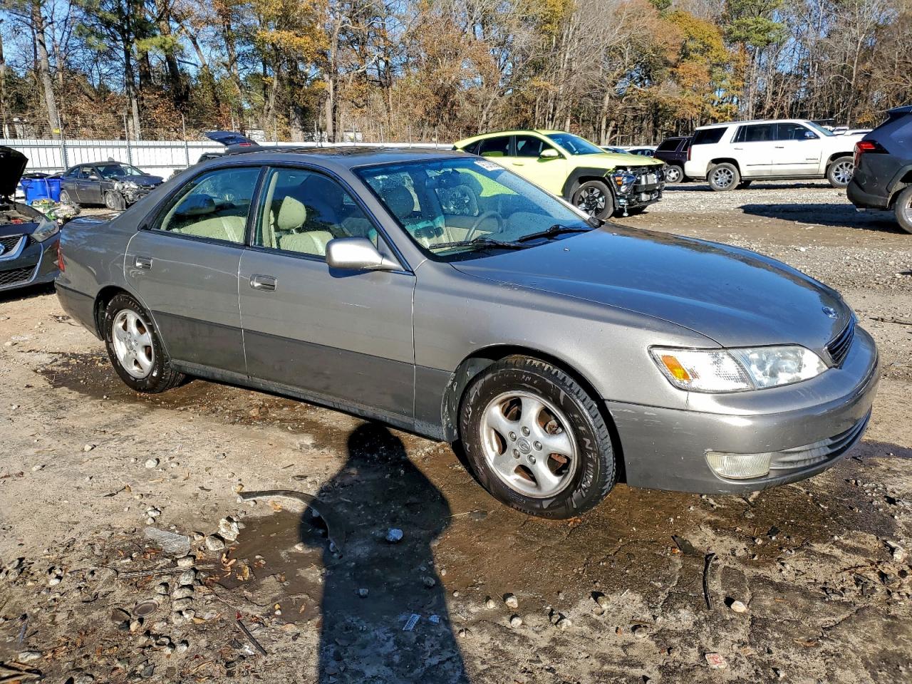 1998 LEXUS ES 300 photo 4