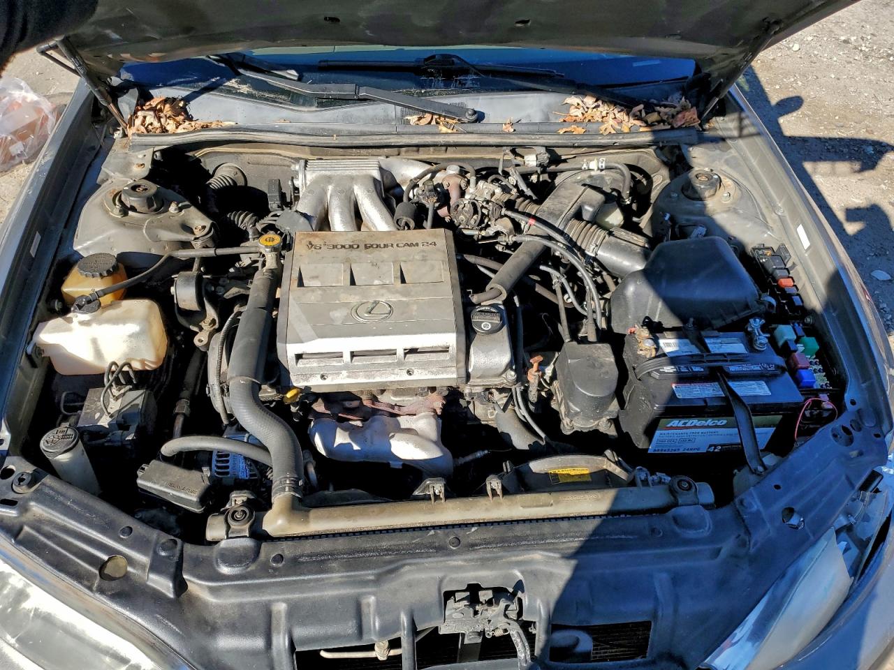 1998 LEXUS ES 300 photo 11