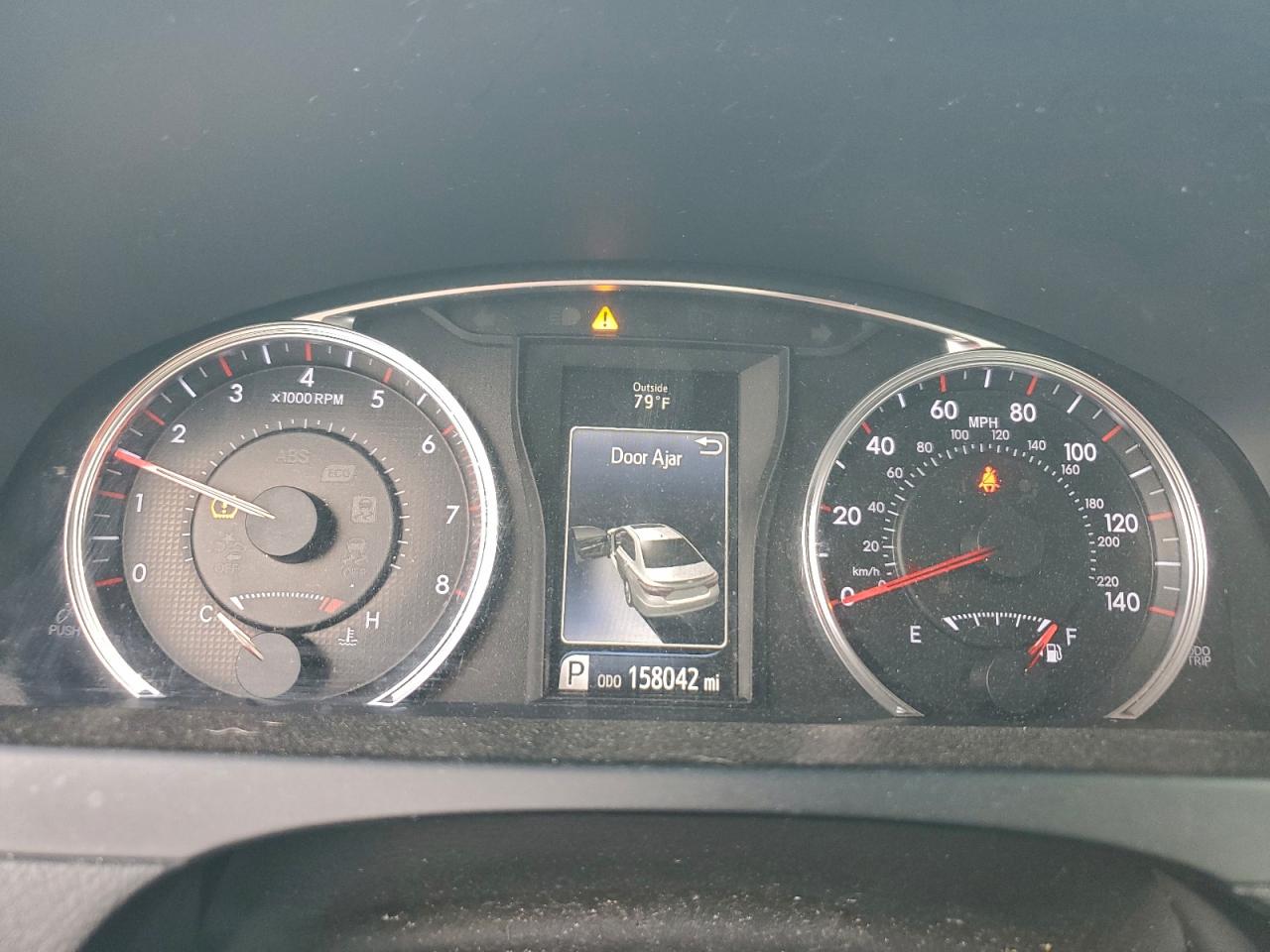 2016 TOYOTA CAMRY LE photo 17
