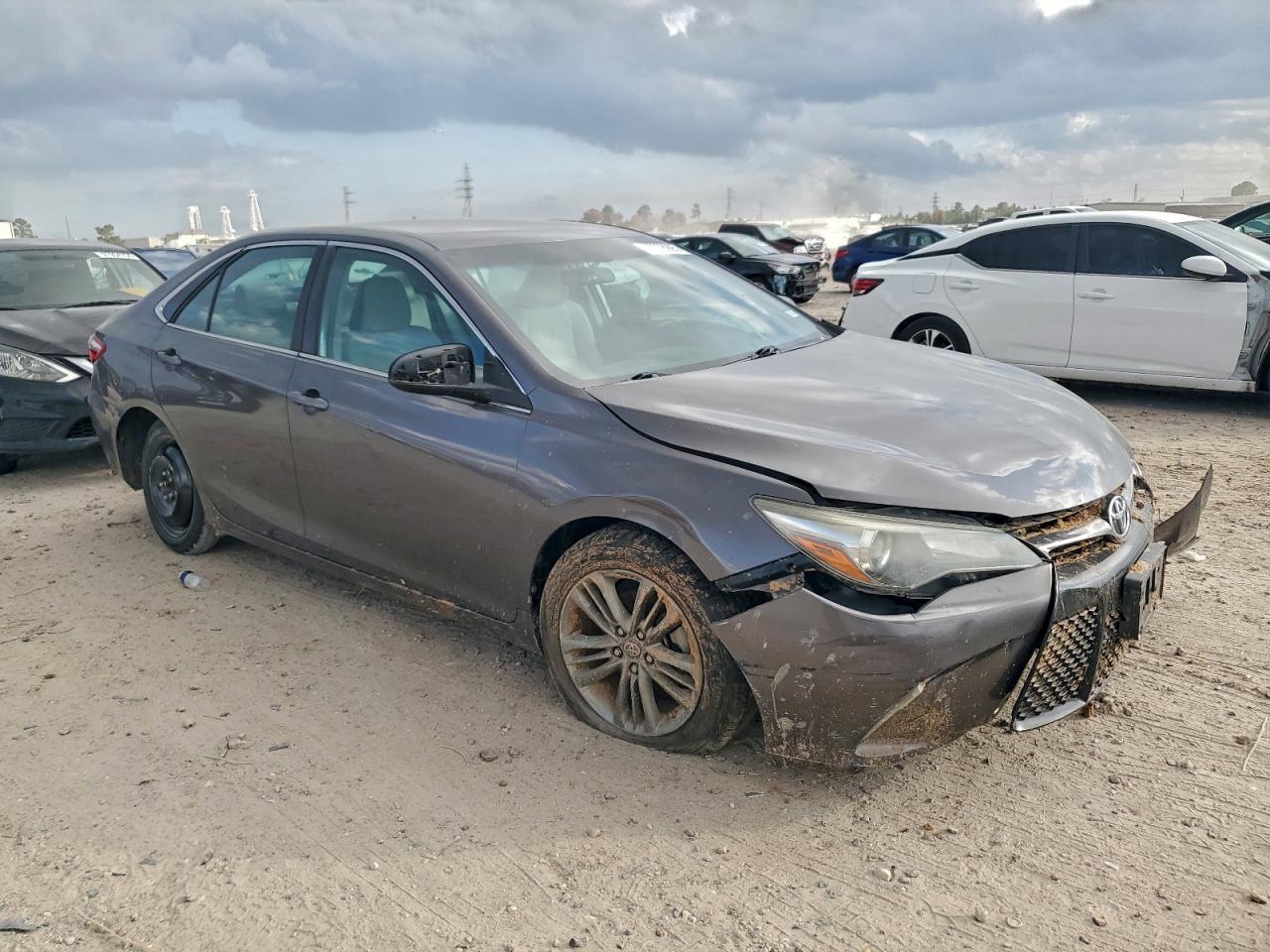 2016 TOYOTA CAMRY LE photo 7
