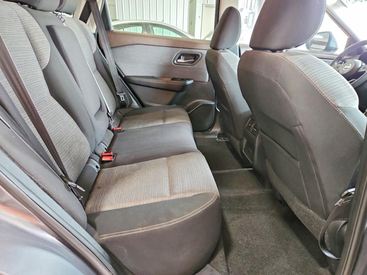 2021 NISSAN ROGUE SV photo 10
