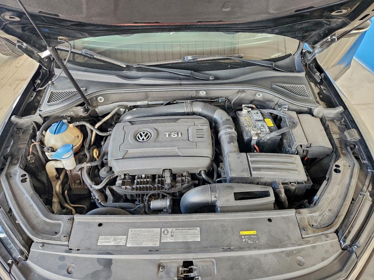 2017 VOLKSWAGEN PASSAT S photo 11