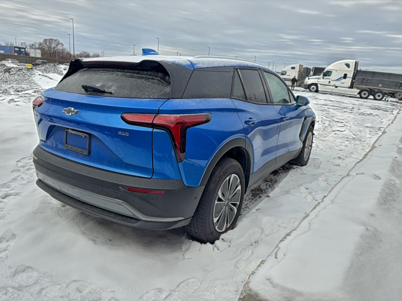 2025 CHEVROLET BLAZER LT photo 4