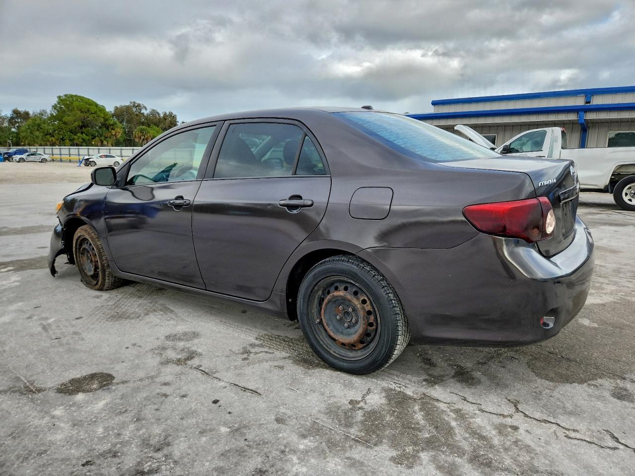 2009 TOYOTA COROLLA BASE photo 2