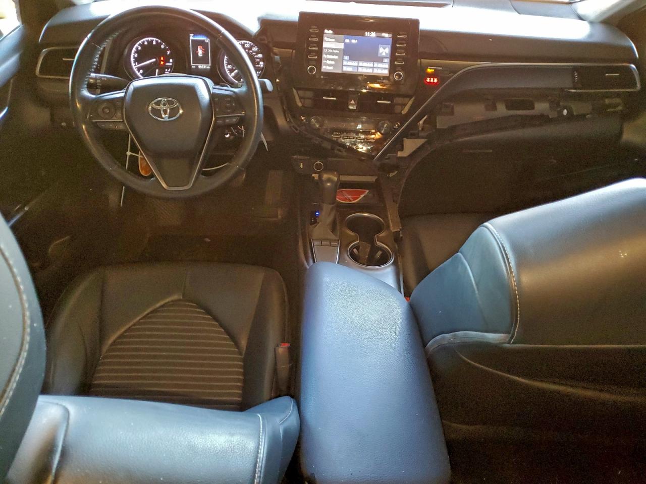 2022 TOYOTA CAMRY SE photo 8