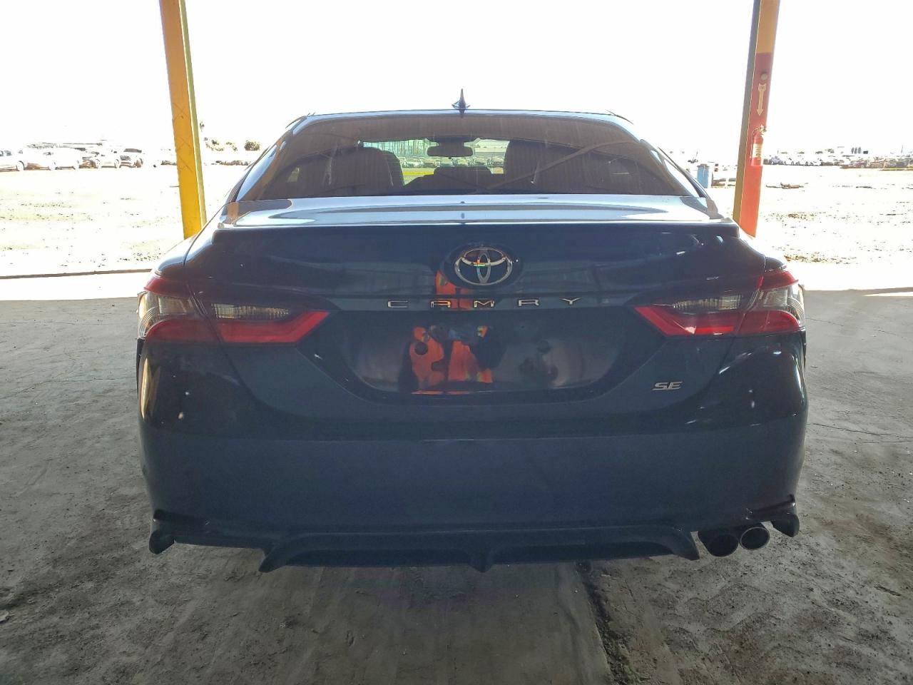 2022 TOYOTA CAMRY SE photo 6