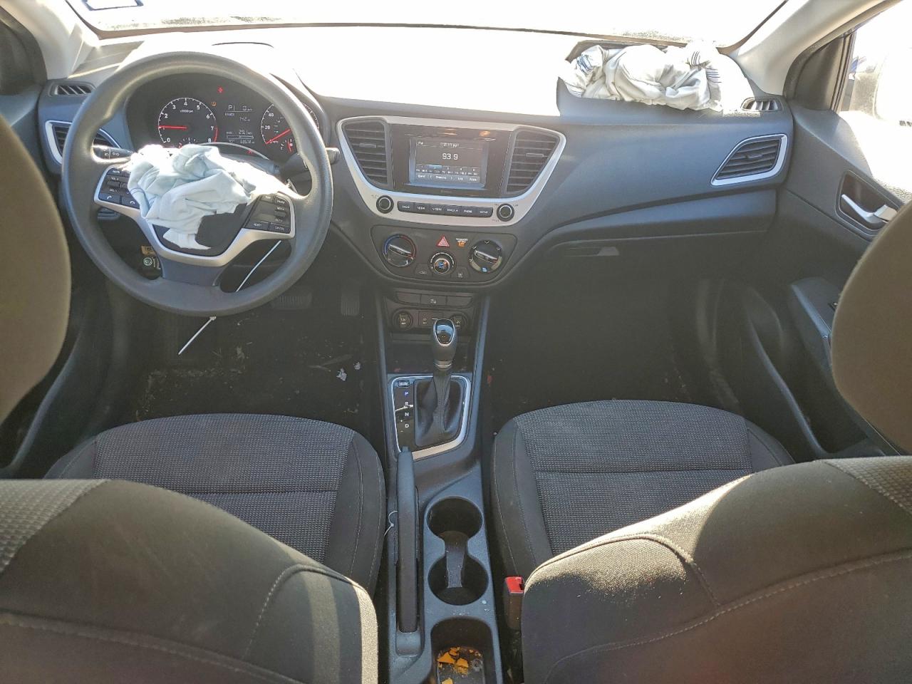 2019 HYUNDAI ACCENT SE photo 22