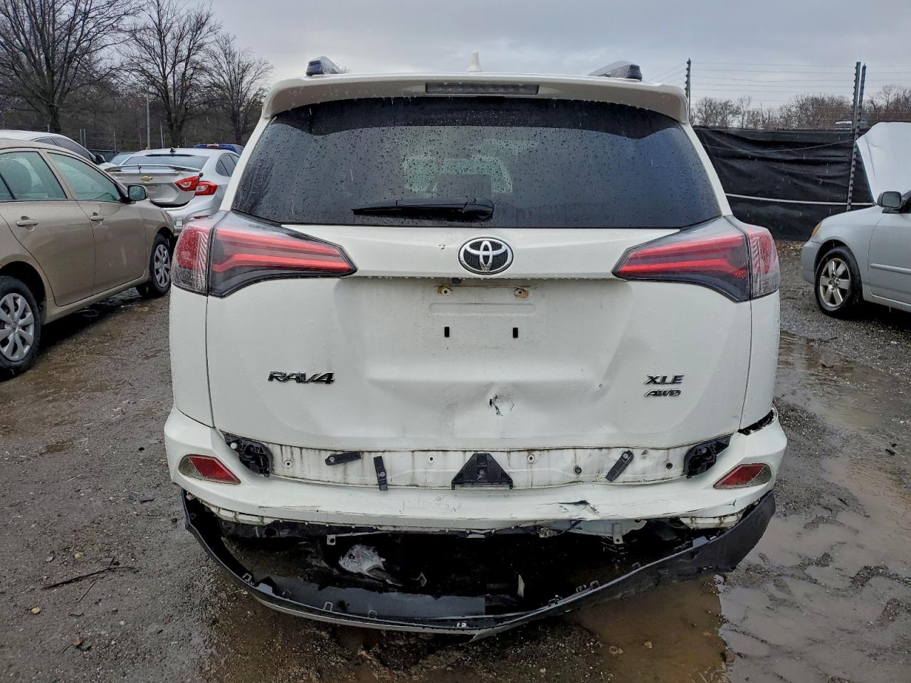 2018 TOYOTA RAV4 ADVENTURE photo 6