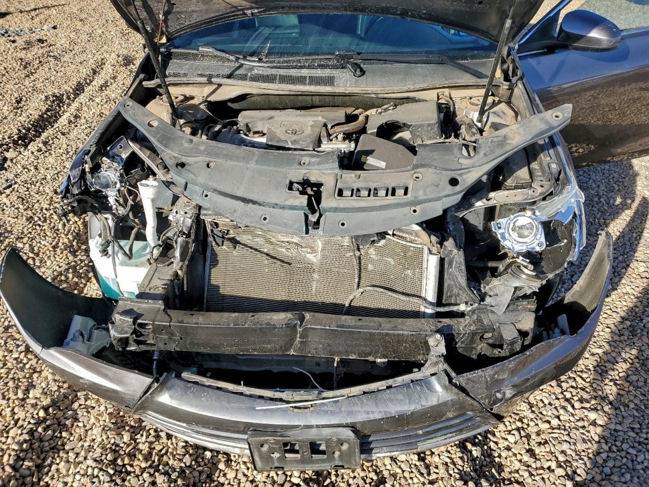 2016 TOYOTA CAMRY LE photo 21