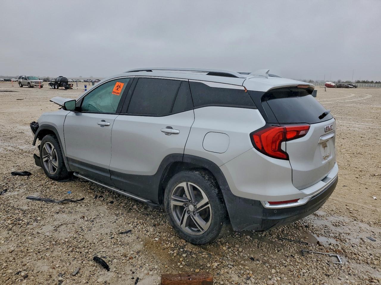 2018 GMC TERRAIN SLT photo 3