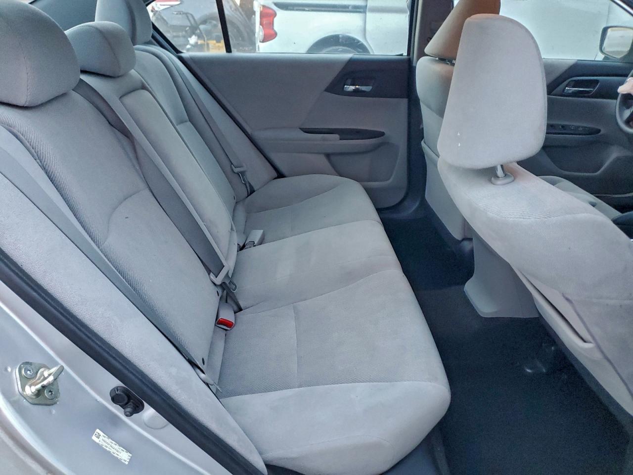 2013 HONDA ACCORD LX photo 19