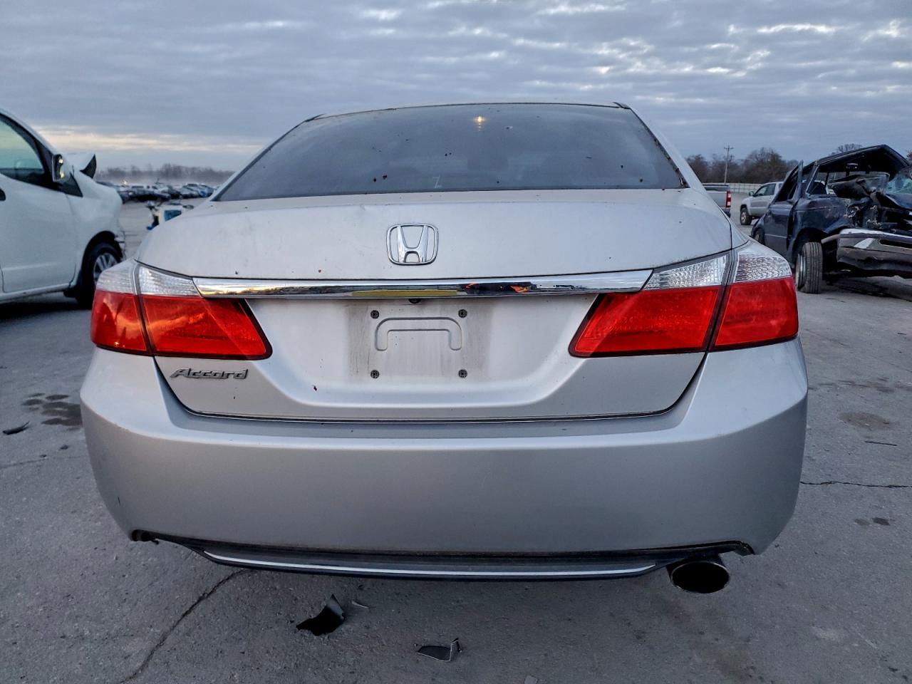 2013 HONDA ACCORD LX photo 11