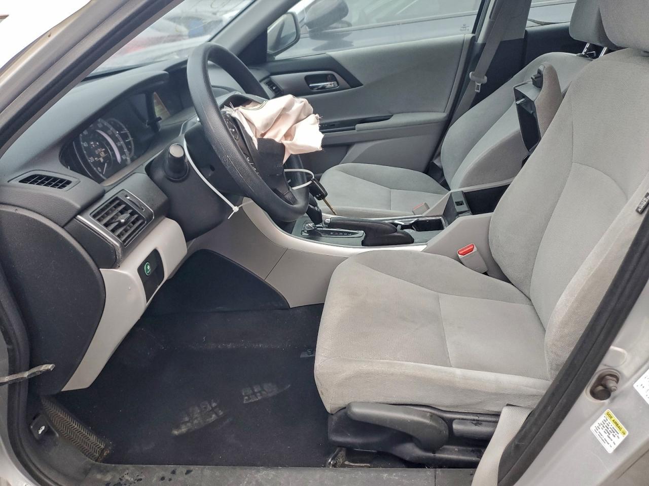 2013 HONDA ACCORD LX photo 13