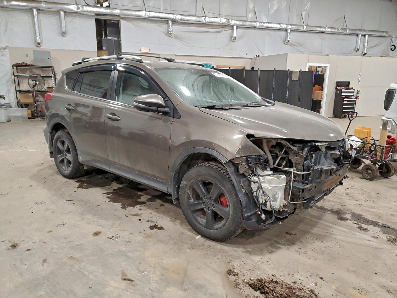2013 TOYOTA RAV4 XLE photo 7